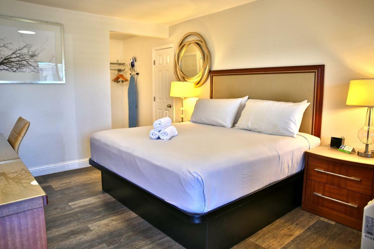 Travelodge By Wyndham Crescent City Bagian luar foto