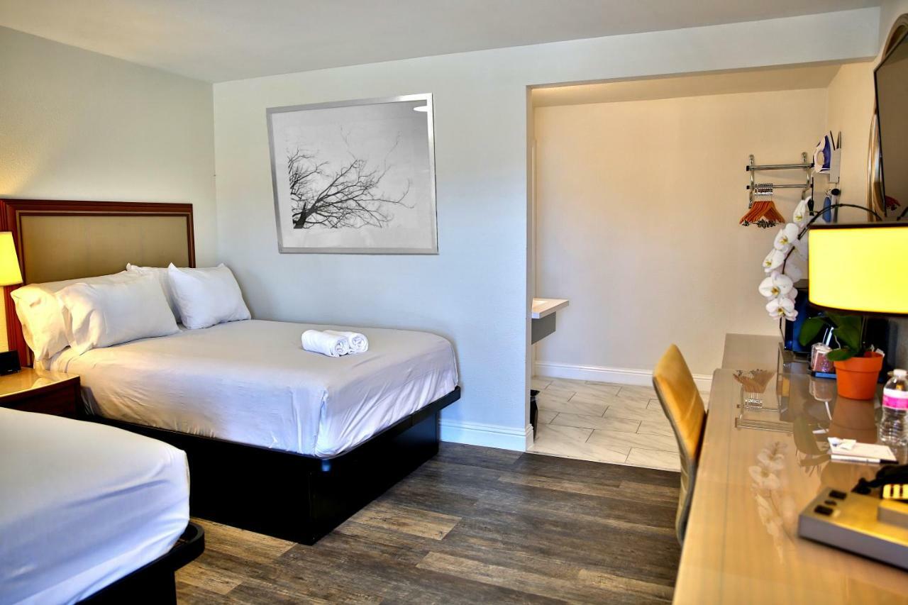 Travelodge By Wyndham Crescent City Bagian luar foto